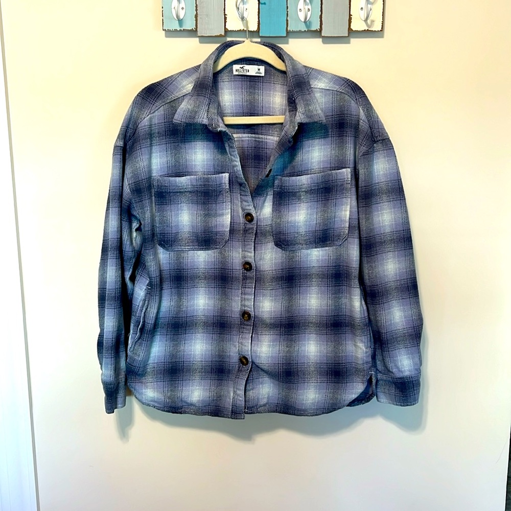 Hollister Women’s Oversized Lightweight Flannel Shacket / Size M / 100% Cotton
